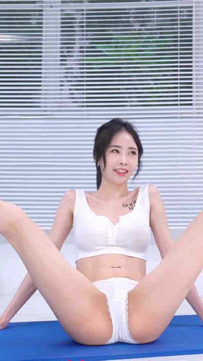 模密 ModelMe Alina 内衣运动瑜伽诱惑12V【4.99G】