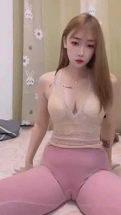 快手 财迷马 妮妮宝 双人骆驼趾顶臀摇17V【537M】